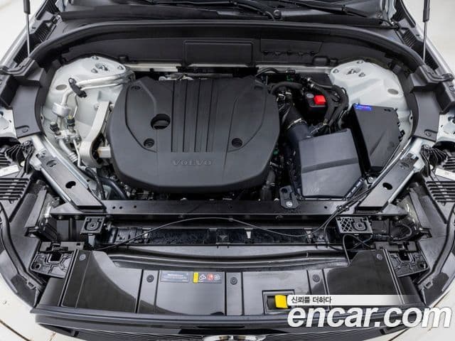Volvo XC60 2026 — ფოტო 6/19