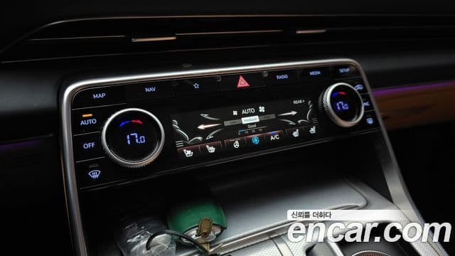 Genesis GV80 2023 — Şəkil 18/20