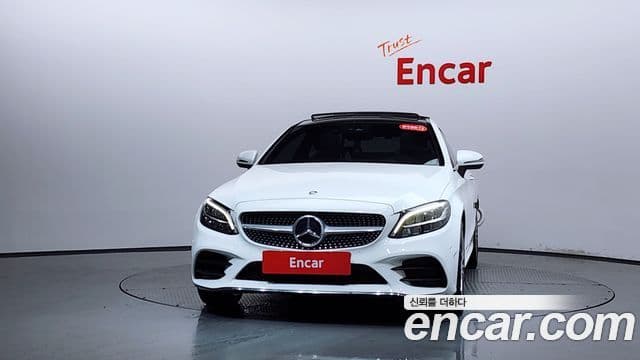 Mercedes-Benz C-Class 2019 — ფოტო 3/20