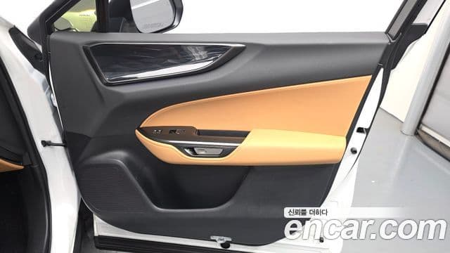 Lexus NX350h 2025 — Photo 19/30