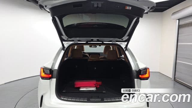 Lexus NX350h 2025 — Photo 22/30