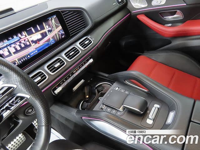Mercedes-Benz GLE-Class 2023 — ფოტო 7/20
