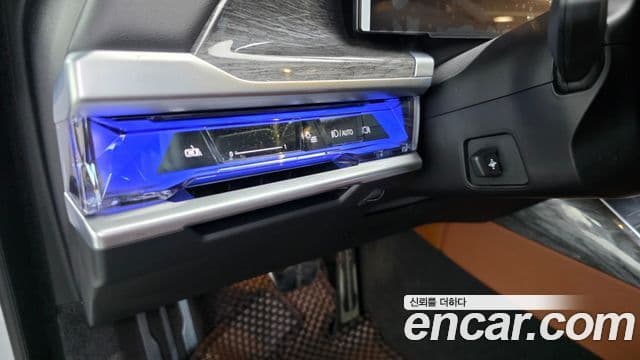 BMW 7 Series 2024 — Photo 19/39