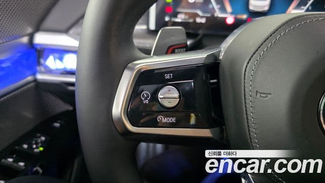 BMW 7 Series 2024 — Photo 25/39