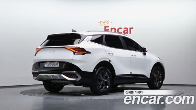 Kia Sportage 2024 — ფოტო 1/33