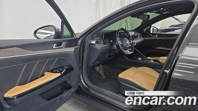 Kia K5 2021 — Şəkil 10/20