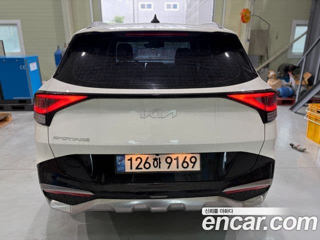 Kia Sportage 2022 — Фото 3/20