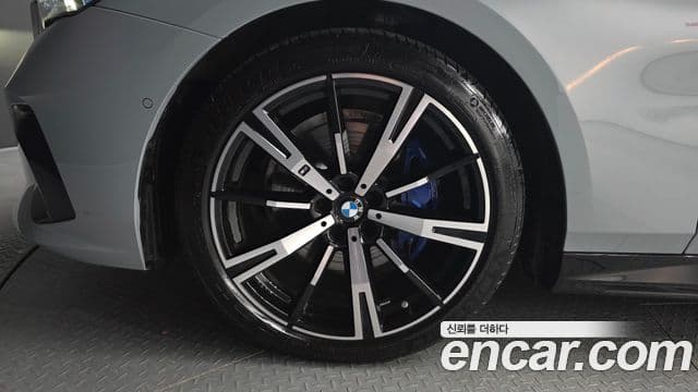 BMW 5 Series 2024 — ფოტო 5/20