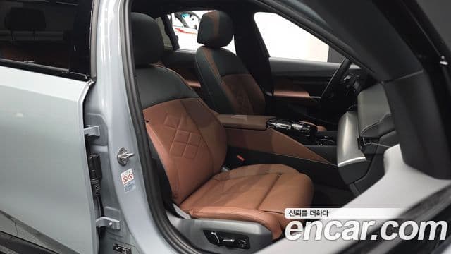 BMW 5 Series 2024 — Photo 27/35