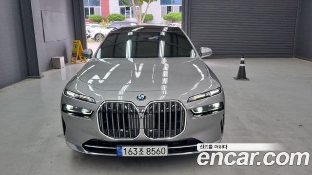 BMW 7 Series 2023 — Şəkil 1/18