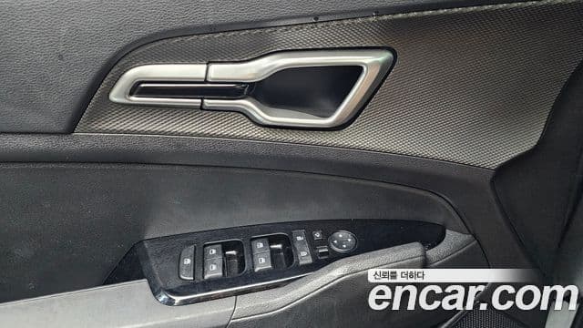 Kia Sportage 2023 — Şəkil 16/20