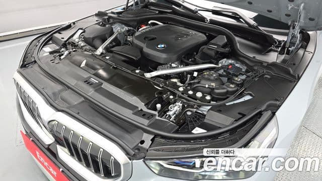 BMW 5 Series 2025 — фото 6 из 20