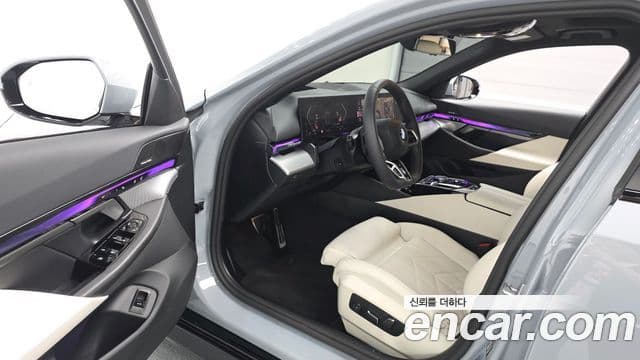 BMW 5 Series 2025 — ფოტო 10/20