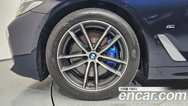 BMW 5 Series 2021 — ფოტო 5/20