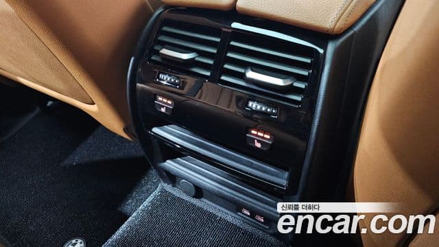 BMW 5 Series 2021 — ფოტო 18/20