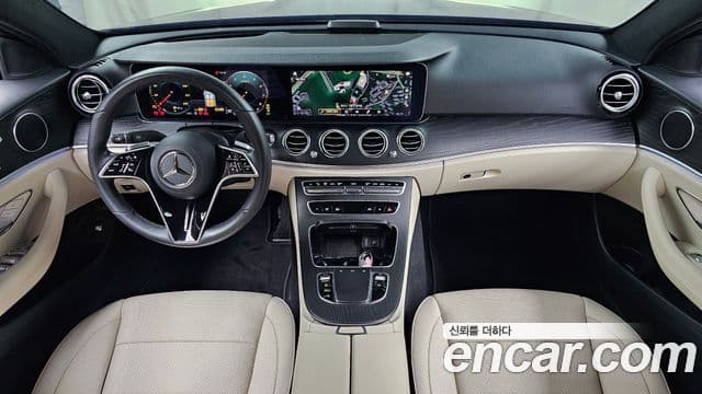 Mercedes-Benz E-Class 2023 — фото 7 из 20