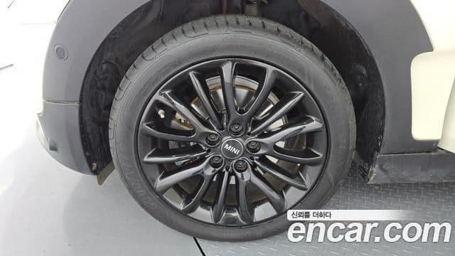 Mini Cooper Clubman 2021 — Şəkil 5/20