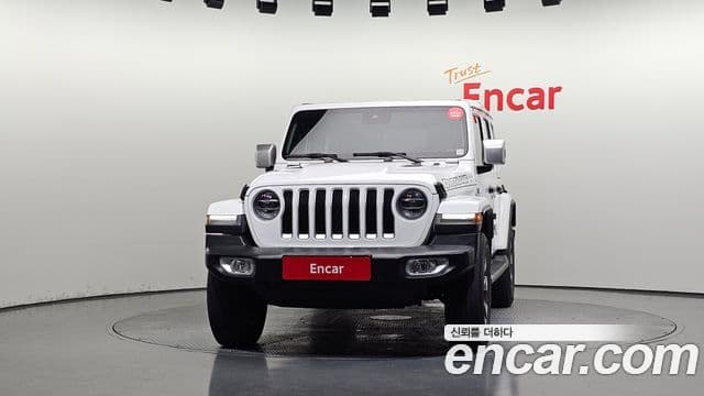Jeep Wrangler 2021 — ფოტო 3/20