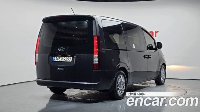 Hyundai Staria 2021 — фото 2 из 20