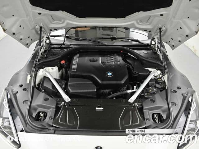 BMW Z4 2022 — ფოტო 5/20