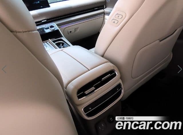 Genesis GV80 2020 — ფოტო 17/20