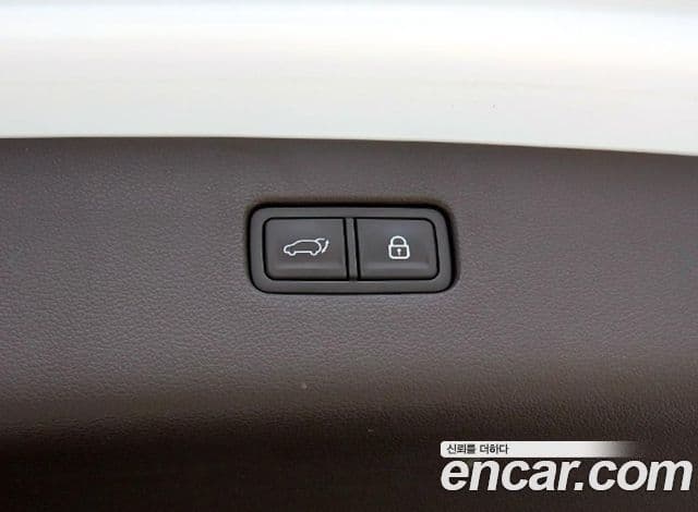 Genesis GV80 2020 — ფოტო 18/20