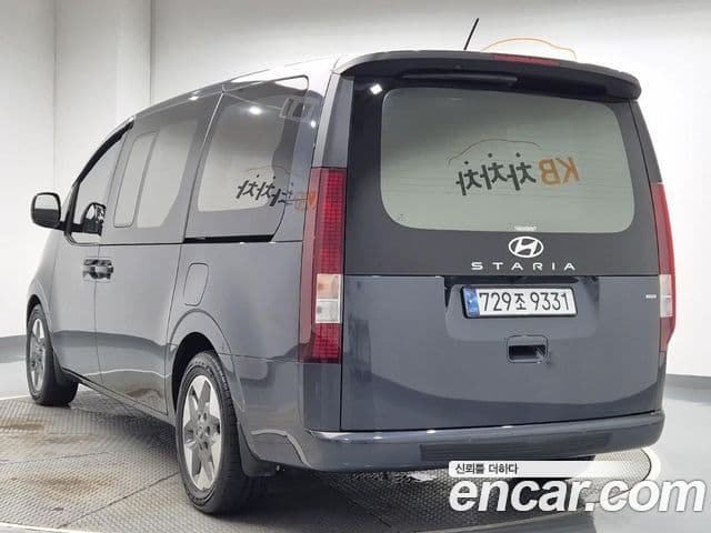 Hyundai Staria 2024 — Фото 2/19