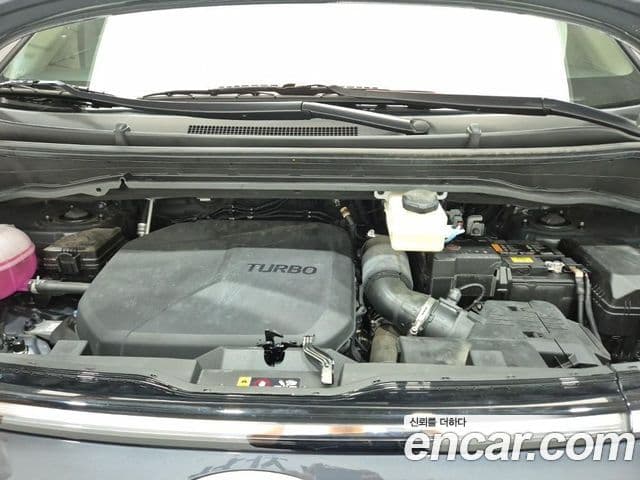 Hyundai Staria 2024 — Фото 6/19