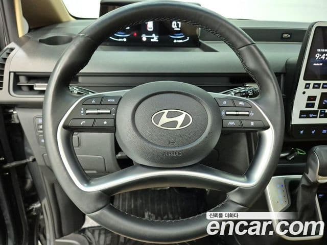 Hyundai Staria 2024 — Фото 15/19