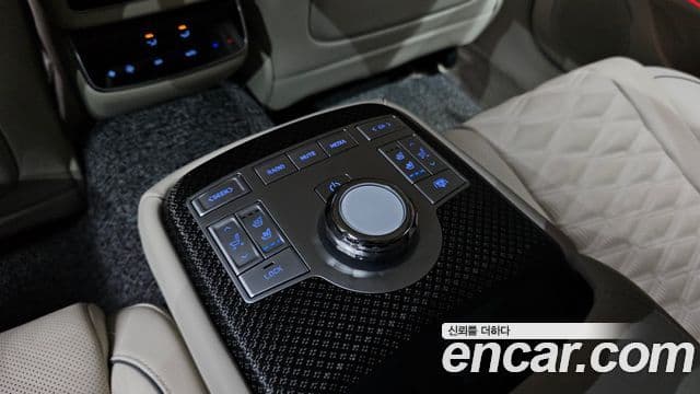Genesis Electrified G80 2024 — ფოტო 19/20