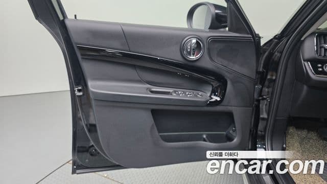 Mini Cooper Countryman 2023 — Photo 1/33