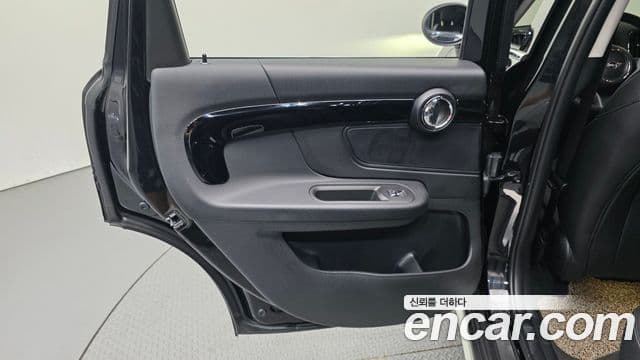 Mini Cooper Countryman 2023 — Photo 22/33