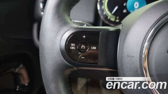 Mini Cooper Countryman 2023 — Photo 13/33