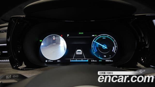 Kia K5 2022 — ფოტო 8/20