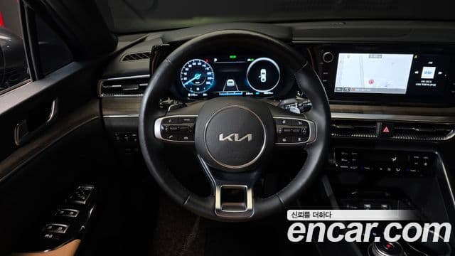 Kia K5 2022 — ფოტო 13/20