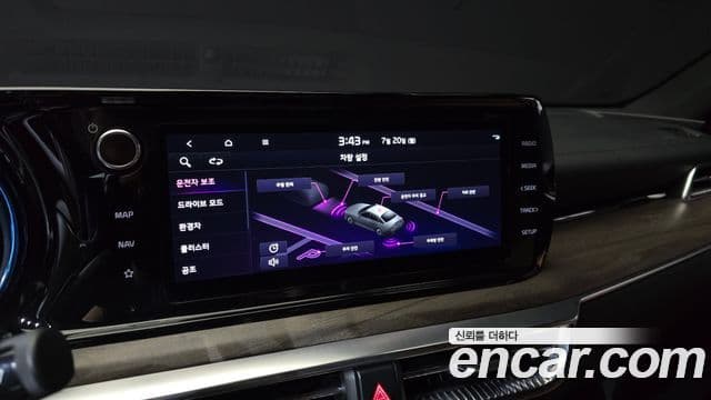 Kia K5 2022 — ფოტო 16/20