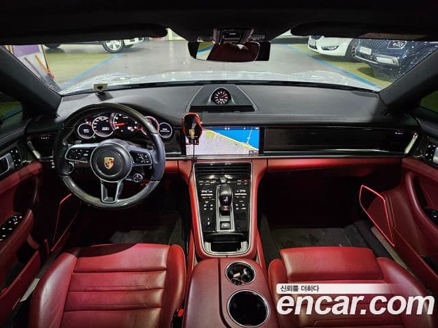 Porsche Panamera 2020 — ფოტო 10/20