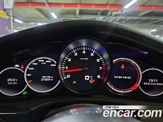 Porsche Panamera 2020 — ფოტო 9/20