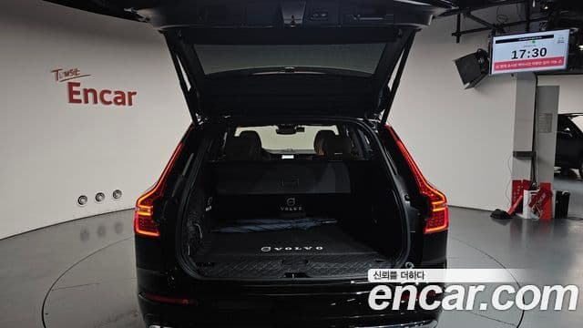 Volvo XC60 2021 — Şəkil 20/20