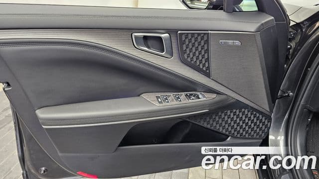 Kia K8 2025 — Photo 12/34