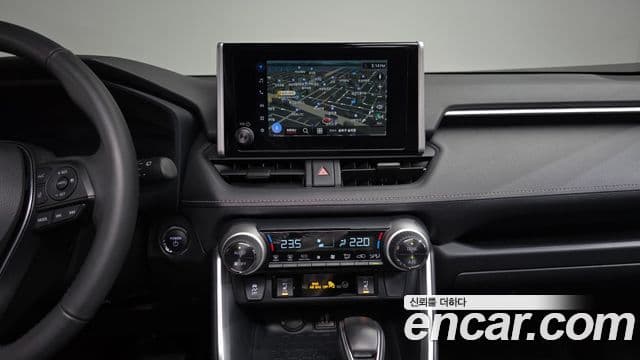 Toyota RAV4 2024 — Şəkil 13/20