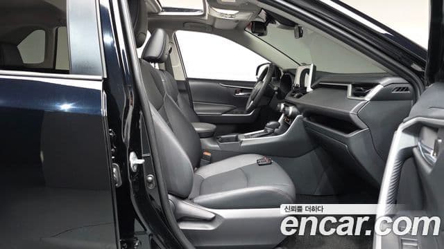 Toyota RAV4 2024 — Photo 16/33