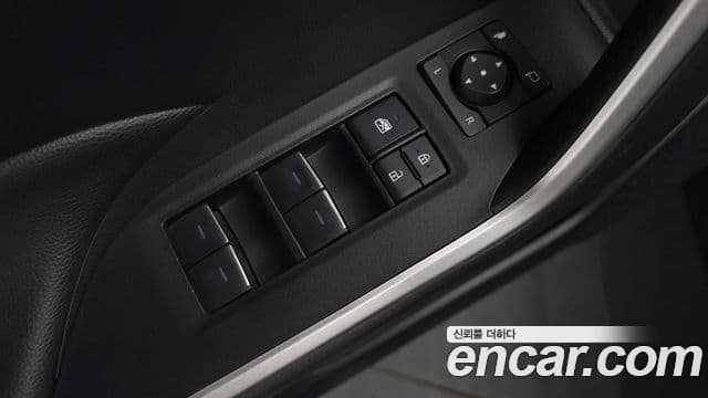 Toyota RAV4 2024 — Photo 13/33