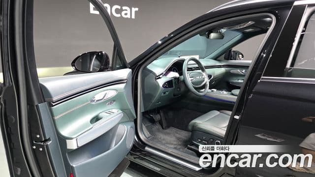 Genesis GV70 2023 — ფოტო 10/20