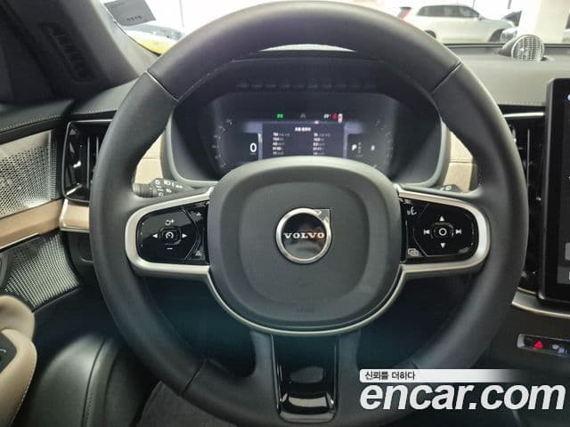 Volvo XC90 2025 — Şəkil 7/18