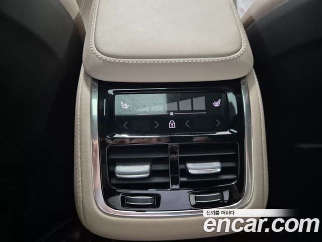 Volvo XC90 2025 — Şəkil 13/18