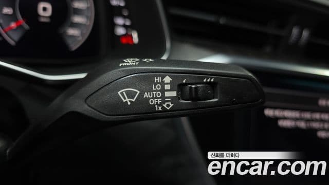 Audi A6 2020 — ფოტო 11/35