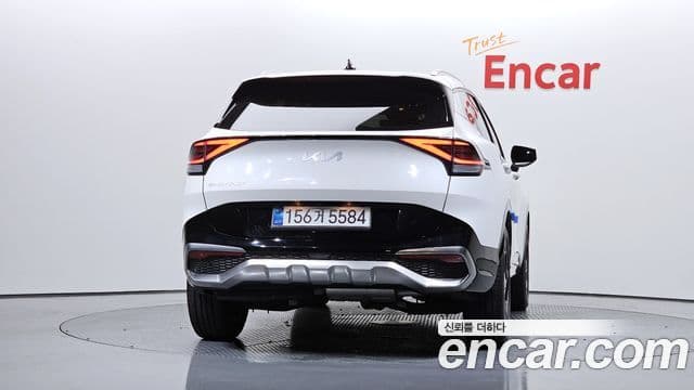 Kia Sportage 2021 — ფოტო 4/20