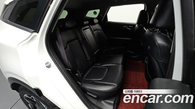 Kia Sportage 2021 — ფოტო 11/20