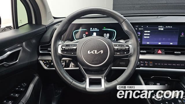 Kia Sportage 2021 — ფოტო 13/20